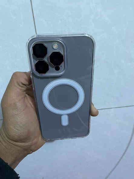 سلام عليكم ايفون ١٥ برو ماكس جهاز كلش نضيف فقط مستبدل شاشة ٣ خيارات فقط جهاز ماستر A/AAذاكرة ٢٥٦ بطارية ٨٩ السعر ٧٣٥ وبي مجال بصيط مكاني بغداد الامين ***********
