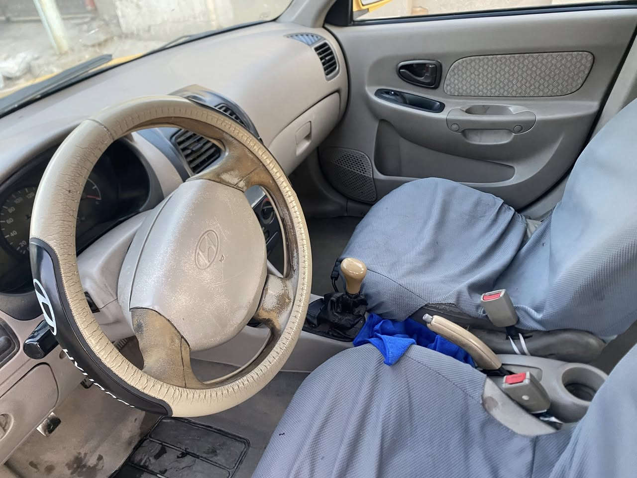 السلام عليكم  فيرنا 2014 مكينه بيهه تنقيص الگير خير من الله تبريد شغال عليهه هيئه قريب المليون يوگع من سعرهه السعر 64 للتواصل ***********
