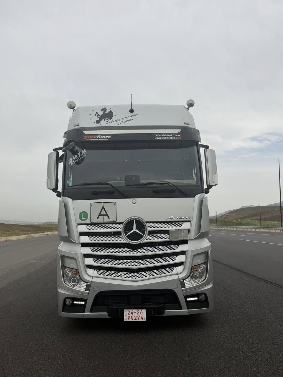 اكتروز موديل 2018 كوشن ديوان
فول موصفات✅
دخول جديد🔥
داخل ليزر 
ريتايدر
كامره حساس
سحال بلادي
تخم ويل كروم الماني
ماشيه 500 
كاتي دخول جديد 
حجم 2542 
مكان سياره السليمانية 
***********
