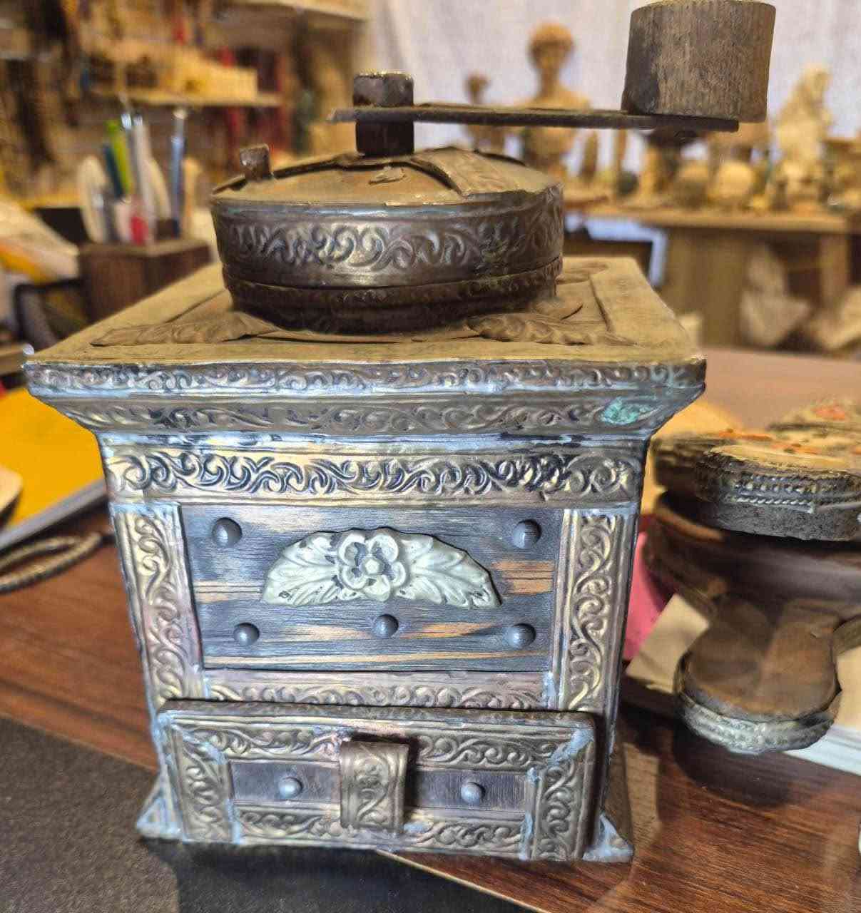 مطحنه من أقدم المطاحن التي ممكن ان تراها  بحاله ممتازه المعادى, القاهرة


**إذا كنت صاحب هذا الإعلان وتريد حذفه لأي سبب، رجاءا أرسل رسالة إلى الدعم الفني**