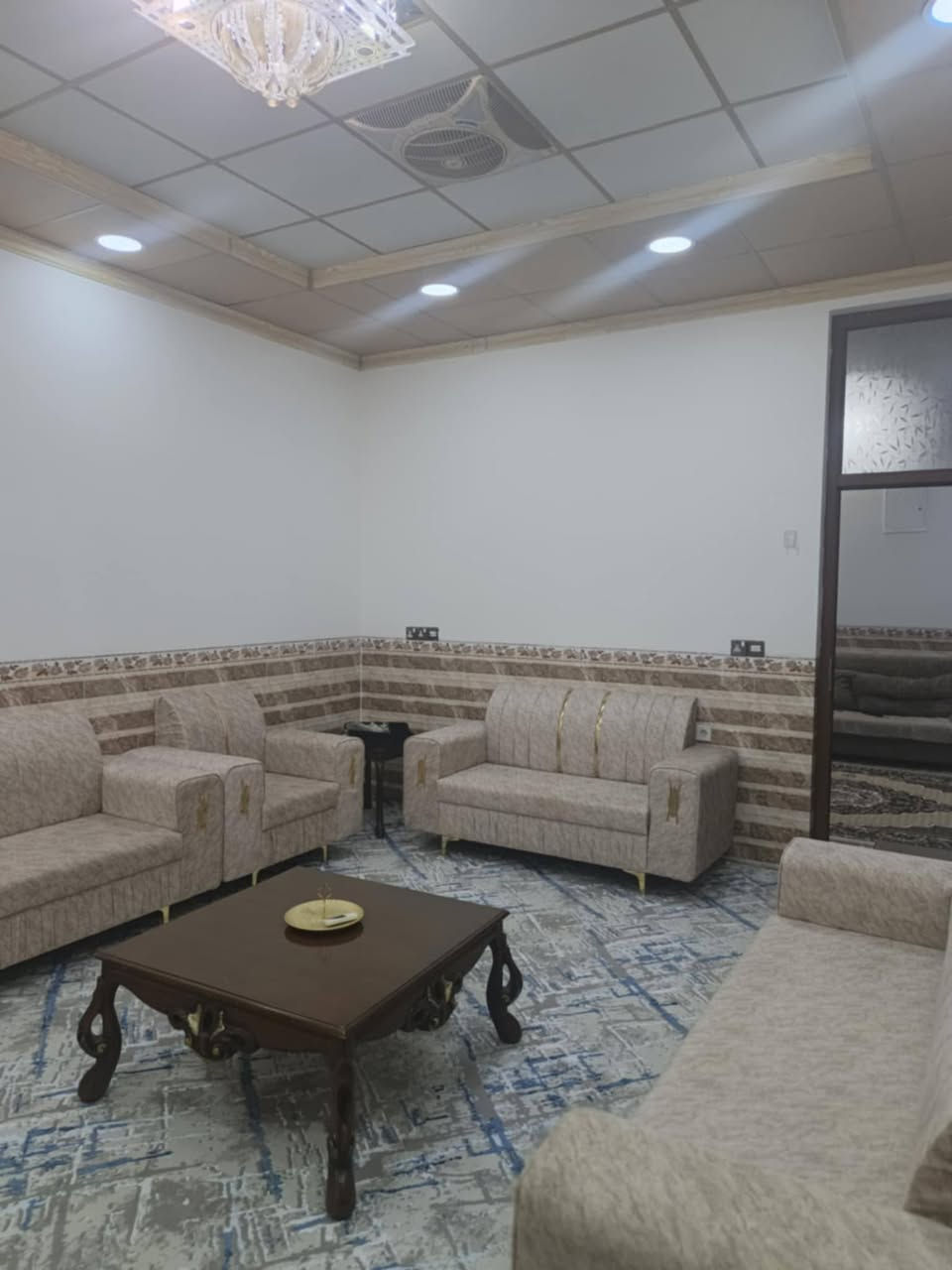 رقم الاعلان 2311
#دار للبيع 200م طابقين
كركوك دروازة قريب مدرسة بيخود
#مكونات ط1 (غرفة نوم مطبخ خار و بارداستقبال وصحيات َكراح سيارة)
ط2 (غرفتين نوم سويت وهول وصحيات)
قريب من مدرسة 
فول خدمات
فرع عريض
فرع صب
فول سيراميك
فول مواصفات
#سعر 75مليون و بي مجال
☎️*********** واتساب
☎️*********** فايبر
#مكتب_ازاد_للعقار
