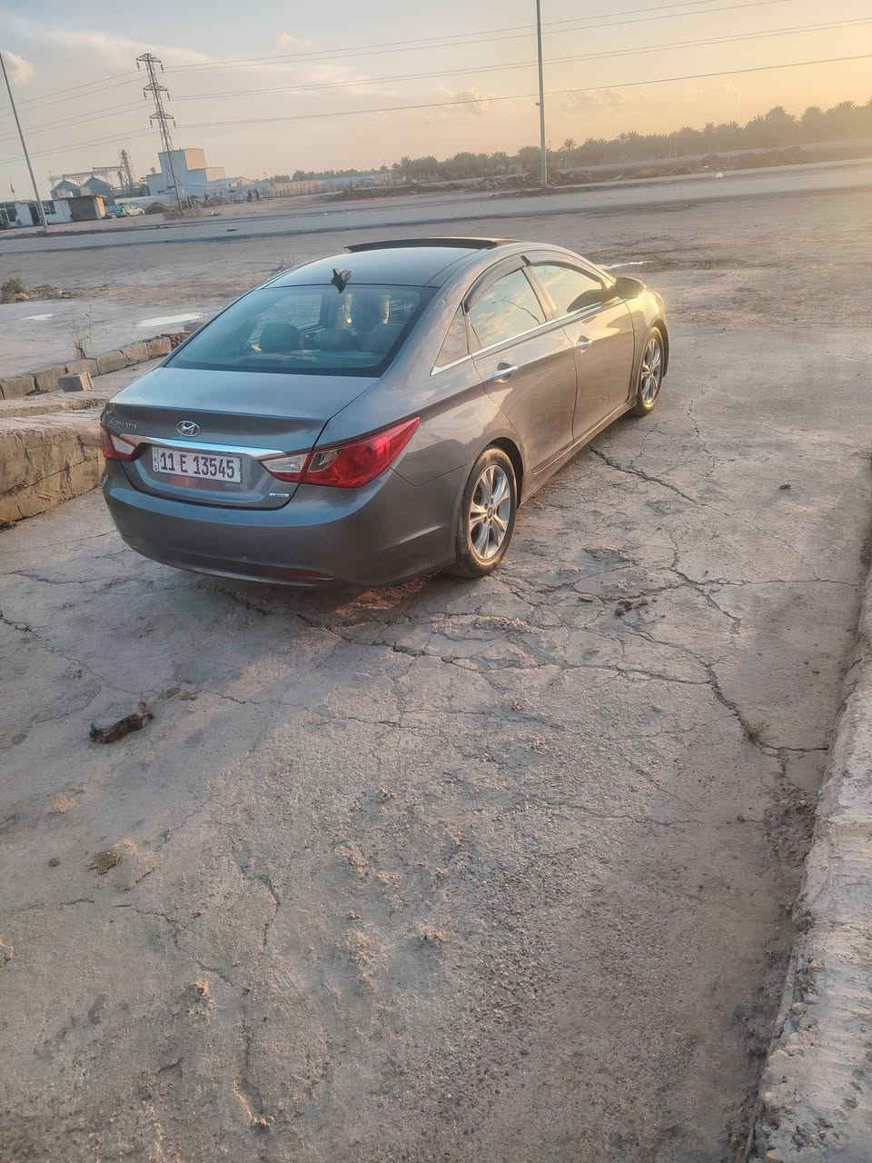 السلام عليكم
هونداي سوناتا امريكي

الموديل ٢٠١٢ فول مواصفات

بصمة بنرامة قطعتين تبريد شاير بل مري تحكم ستيرن شاشه كامره كشن كهرباء كشنات تدفئه اربع دسك

بيها من امريكا جاملغ وبنيد بدون دواخل

بل عراق هلال خلفي صبغ ومعبر بل باب بدون دواخل

المكان بابل المشروع

السعر ٩٨ وبيها مجال

رقم ***********
