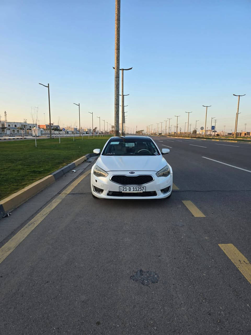 السلام عليكم كادنزه للبيع موديل  2016  خليجي فول مواصفات  السعر 165ورقه وبيها مجال مكاني الانبار الكرمة ***********
