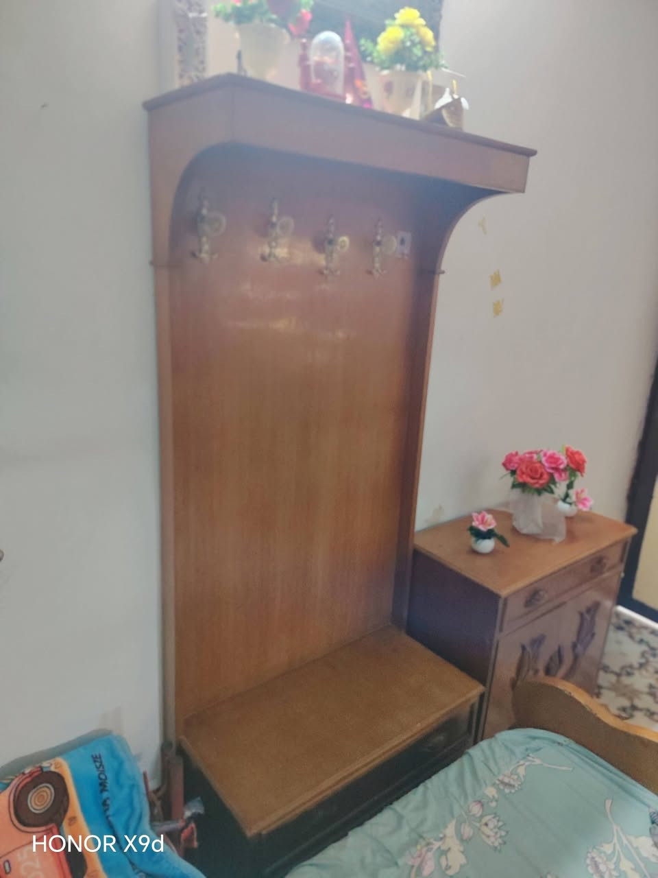 غرفة نوم للبيع درجة اولى خشب ثقيل السعر 800 الاستفسار عبر الخاص او رقم الهاتف ***********
