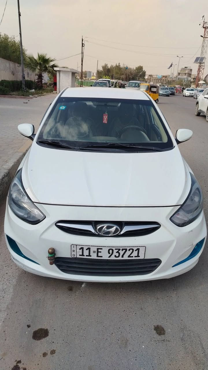 السعر 95 وبيه مجال 
مكاني بغداد الغزاليه 
اكسنت خليجي رقم بغداد بسمي 
2013   1600دوش قطرتين 
سياره كفاله من كل شي كفاله عامه 
مكاني بغداد  سياره فقط صبغ دعاميه اماميه 
***********
