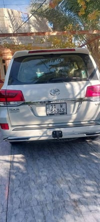 لاندكروزر 2018 فول موصفات مكفول من اي ضربه السعر  530$ لستفسار 0776038...