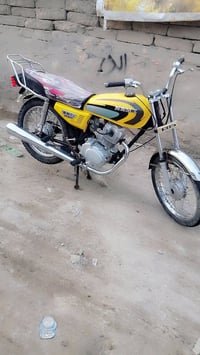 دراجة نارية • اوراق ضايعة • بابل