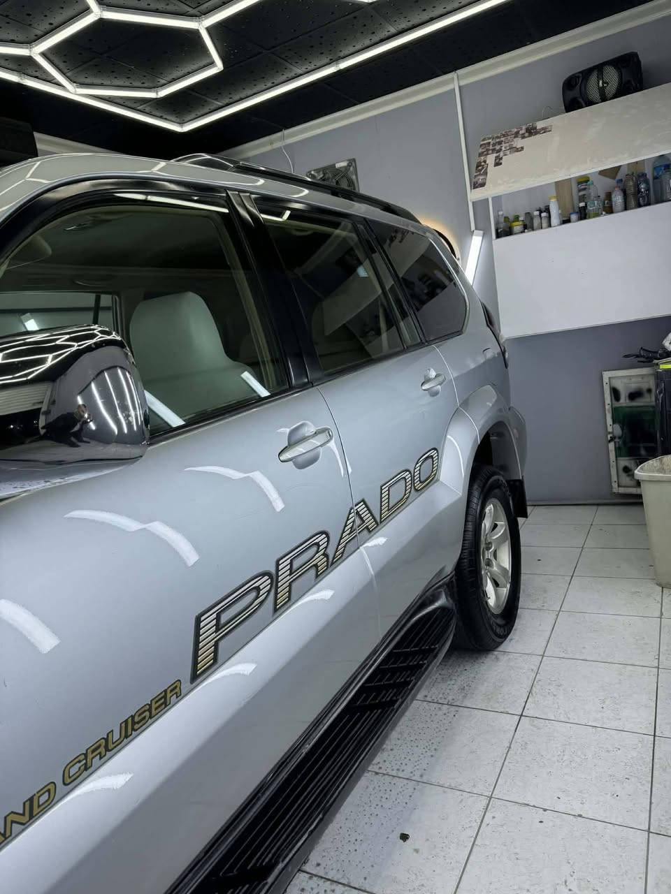 برادو۲۰۰۷گیرو مەکینە بەشەرت نەکراوەتەوە ۱پەلە بویاخی هەیە دیاریم کردوە تایەی تازەیە ۱۳۷کەلا لە سلێمانیە***********/***********
