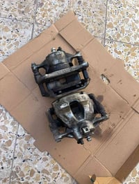 فجوج كورلا هنا ودسكاتهن جدد مفتوحات من سياره موديل ٢٤   ٠٧٧٣٨٥٣٧٧٥٥