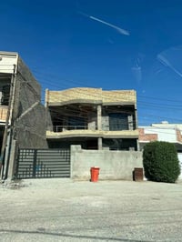 بيت مساحة 250 متر 4 غرف نوم صالة مطبخ خدمات صحية منور عل غرف منور عل خ...