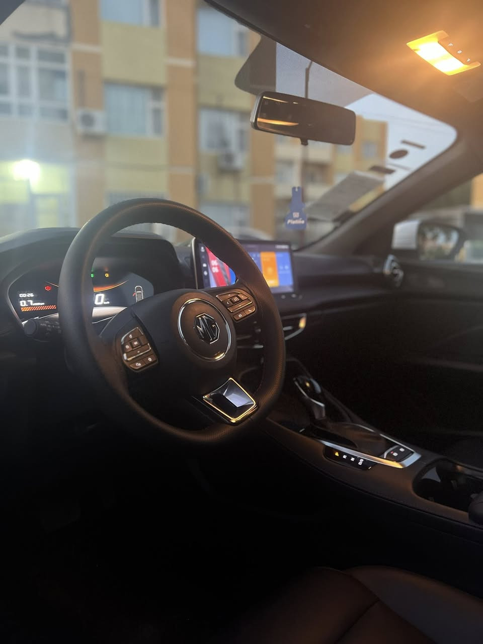 MG GT 2025 FULL
13000 km ڕۆشتوە 

شاشە ئەکتیڤ و پێنج کامیرە 
ئۆتۆ هۆڵد 
برێک بەسمە 
کوشن جڵد 
تەبرید مەرکەزی 
گێر ئۆتۆماتیک و عادی 
دوو سویچی خۆی لەگەڵایە 
دۆسەی لای سەیاق بۆیاخە لەگەڵ یەک پەنجە پی دی ئار لە دەرگای سەکن 
رەسمی سۆنەرەکم داناوە 

نرخی  ١٢١ گەڵاو مەجالێکی زۆر زۆر کەم


**إذا كنت صاحب هذا الإعلان وتريد حذفه لأي سبب، رجاءا أرسل رسالة إلى الدعم الفني**