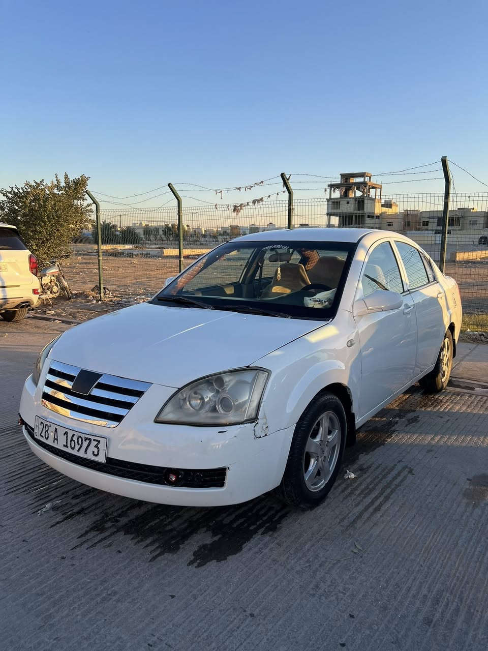 سلام عليكم
شيري A5 2013
محور كير ومحرك كرونه مكفولات
تخم تايرات حداديه زينه
شاشه وكامره خلفيه
ادامه جديده قبل يومين
رقمها نجف انكليزي وراعيها بالنجف 
مكان السياره نجف 
السعر 40 وبيها مجال 
***********
