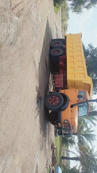 لوري موديل 80 مجموعة نص جيف كير 111 تخم تاير سعر 33 وبيهة مجال 0782493...