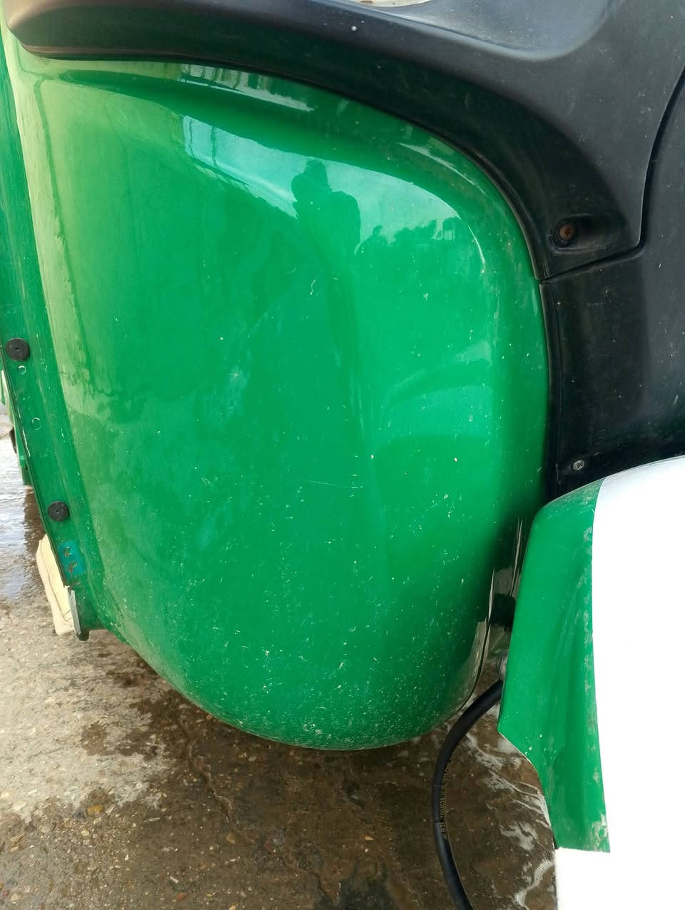 سلام عليكم تكتك للبيع ٢٢ شهر ١١ رقم ذي قار لوحات نكليزي كفاله عامه كشر ومكينه الشراي يتصل وبي خير ويدلل ***********
