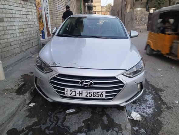 السلام عليكم شباب انتره موديل 17 ضررها شويه بالبنيد بدون صبغ رقم شمالي السعر 128مع التفاصيل 
صور امريكى 
والسونر بالعراق
الرقم ***********
