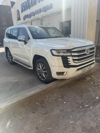 لاندكروز موديل ٢٠٢٣ مكفوله عام بحاله وكاله  مغلفه نانو سيراميك  المواص...