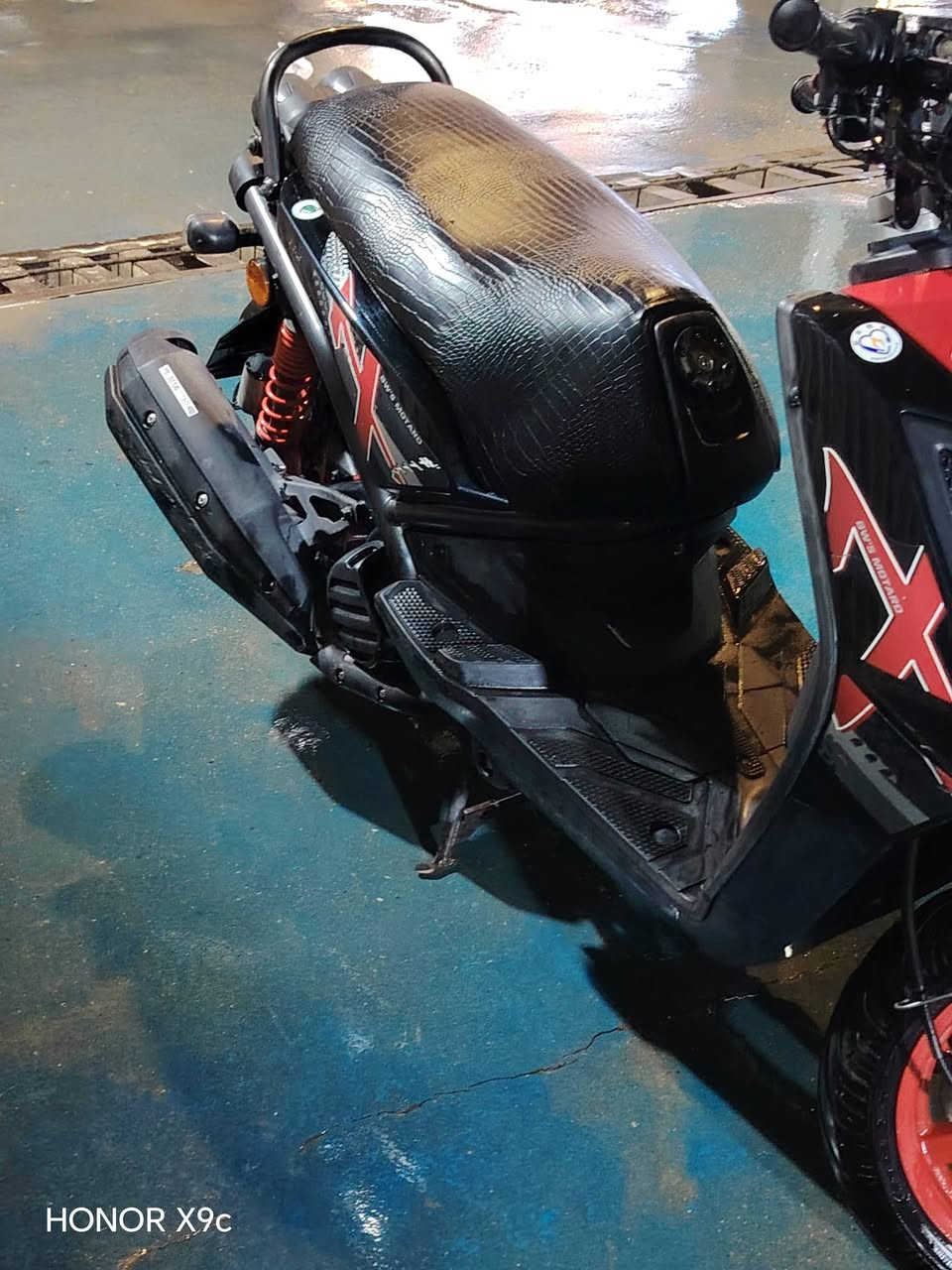 سلام عليكم شباب دراجه سكنس جبلي للبيع دراجه مكفوله نضيفه ما مفتوحه تجي تجيب وياك فيتر دراجه بسبب لعوز لو ما معوز جا ما بعتها العنوان المدينه الصدر سعر خاص وهاذه رقمي***********
