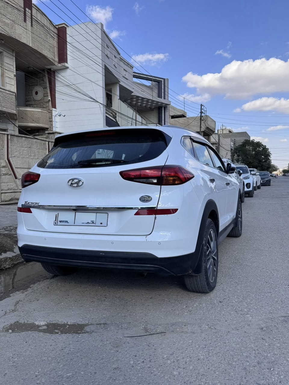 سلام عليكم

توسان 2020  خليجي فول مواصفات عدى الفتحة 
السياره بيها حالوب بسيط قماره وبنيد وبيها طخه بسيطه بلباب والباقي مكفول 
مواصفات 
بصمه ابواب +تشغيل 
كراسي عدد 2 كهرباء 
شاشه 
كامره امامي +خلفي دوار 
مشدودله منظومه كامله زنون ب300$ اصليه 
لد نهاري 
حساسات 
شاحن واير ليس 
شاشه اعطال 
تحكمات فول 
تغير وضعيات قياده 
وبعد اهواي مواصفات 
مكانها بغداد جكوك
السياره رقم دولي جديد وبأسمي تحويل ثاني يوم 
السعر 190وبيها مجال ان شاءالله 
الاستفسار ***********
