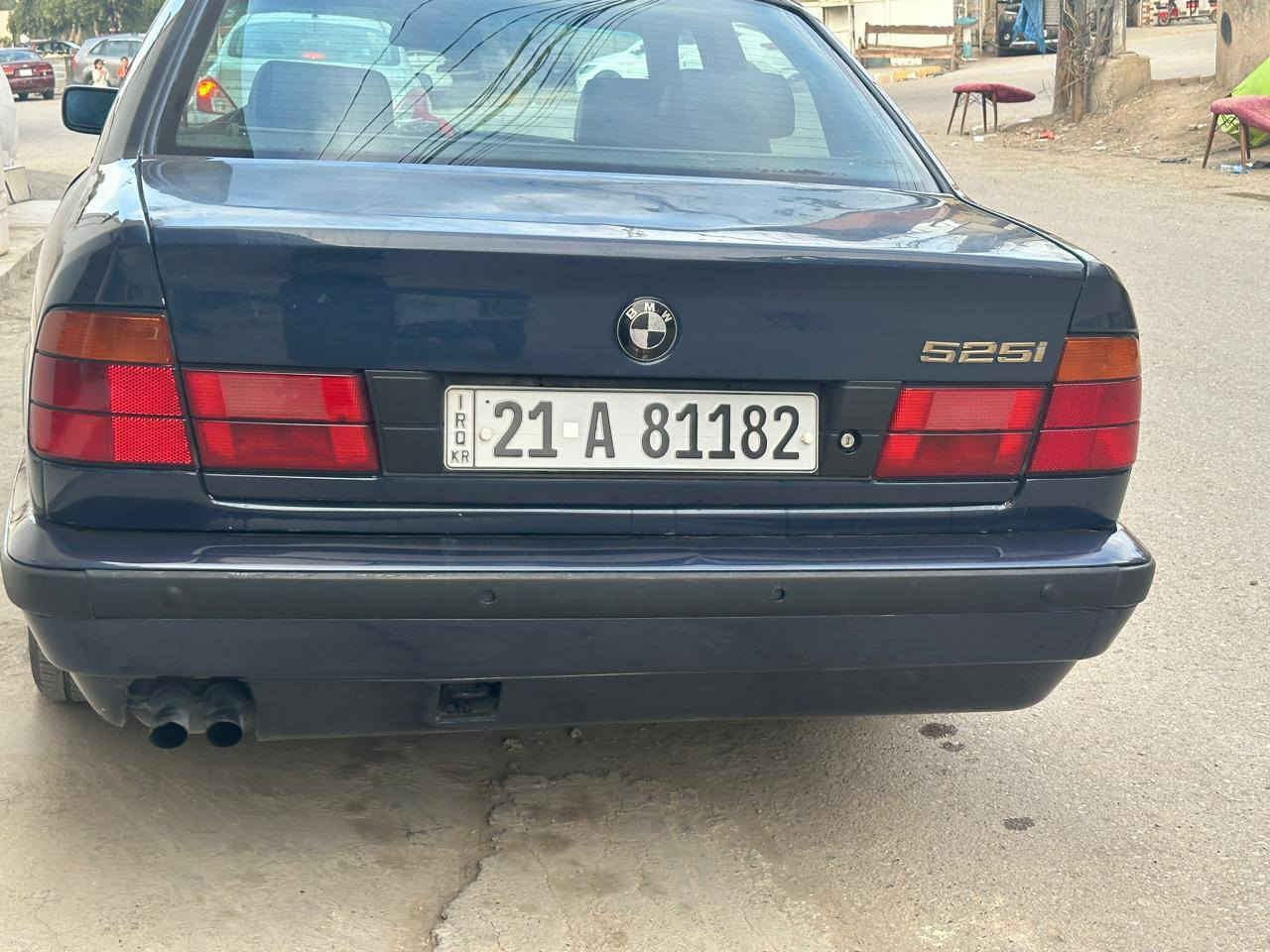 السلام عليكم
بي ام 525موديل 1993
ويل خليه 
تخم تاير
صدر امامي خلفي جديد
داخل جلد 
مكينه بلاد لا تنقيص لا تبخير 
كهربائيات كلها شغاله
السياره بدون اي نقص 
تدفئه تبريد قطعتين 
بدون ضربه بدون خياس 
السياره دكت جاكوج مابيها 
مصبوغه عام جماليه 
رقم سليمانيه شرط التحويل 
العنوان ديالى بعقوبه 
السعر ٧٧وبيها مجال 
رقم الهاتف
***********
