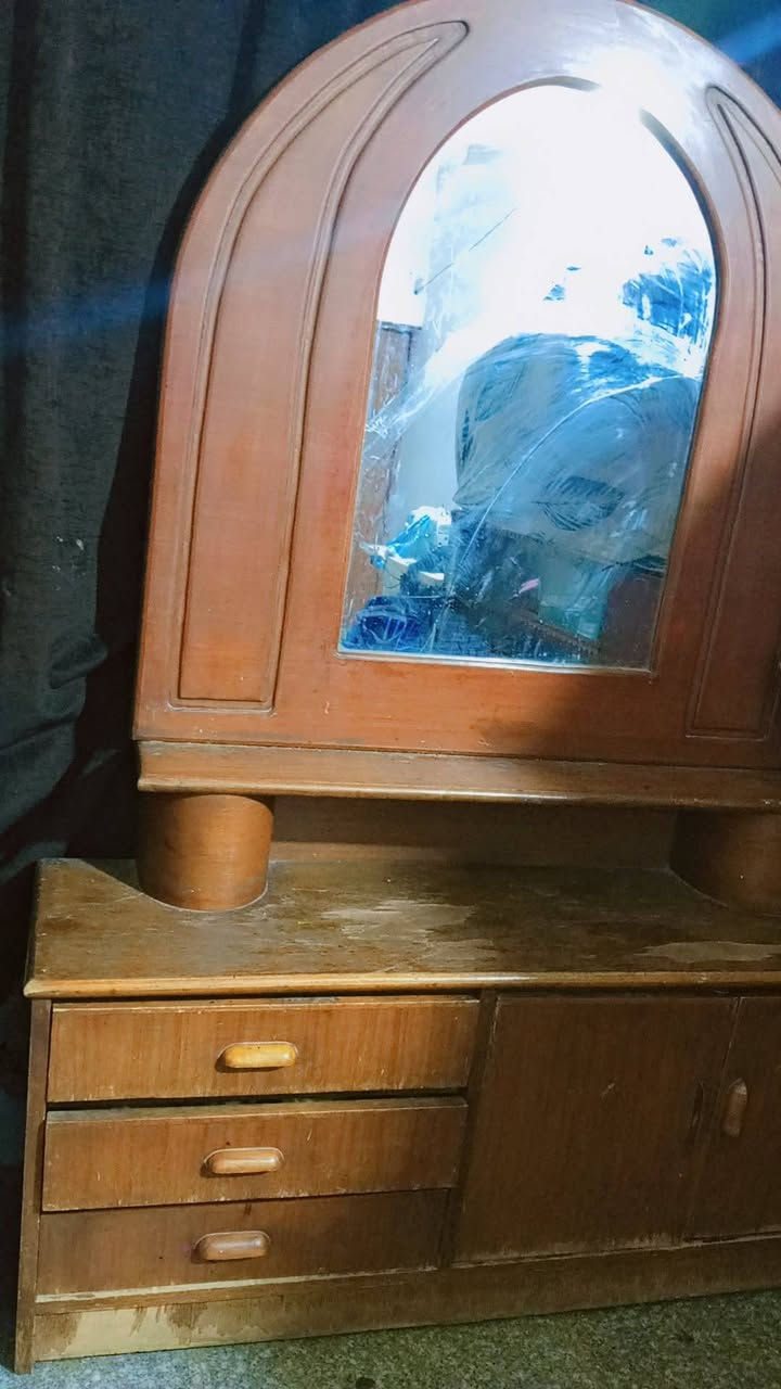 سلام عليكم عندي هاي الغرفةللبيع رايدته350وبيه مجال ولكاروك مال الطفل للبيع ب40 الف وبي مجال مكاني ديواني العطاء قرب مدرسه العطاء


**إذا كنت صاحب هذا الإعلان وتريد حذفه لأي سبب، رجاءا أرسل رسالة إلى الدعم الفني**
