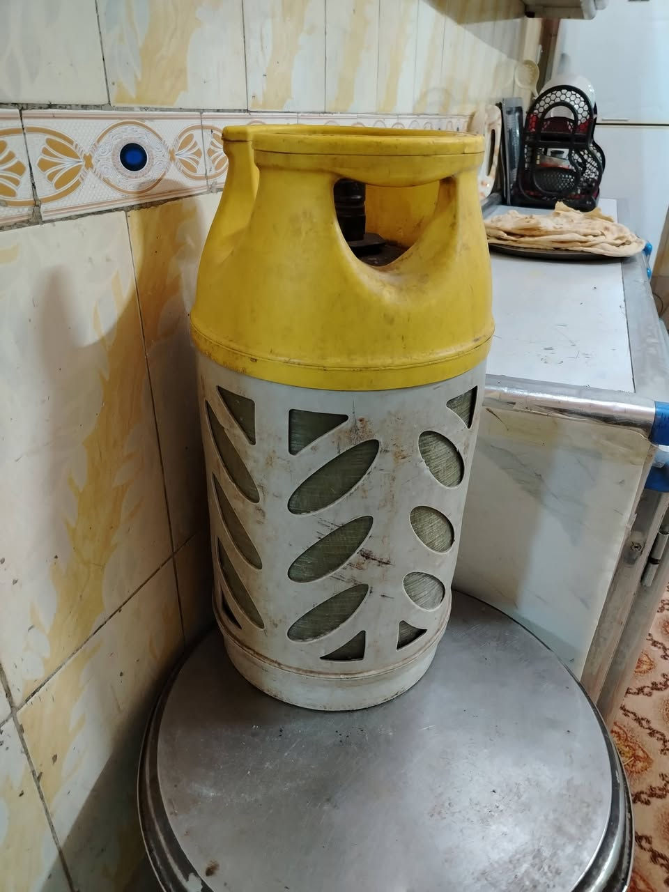 دبت غاز سعر الواحده 250 قفل جدد نظافه 100٪  للمعلومات ***********
