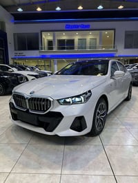 بي إم دبليو i5 • صفر ٢٠٢٥ • مدى ٧١٠ كم