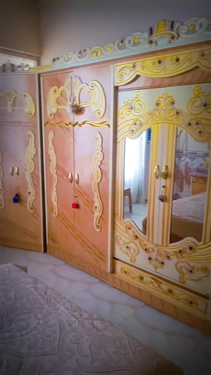 غرفه نوم صاج عراقي تصميم تركي استخدم شهر نضافه فول مابيها اي ضرر ***********
