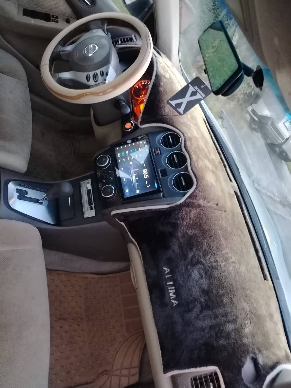 السلام عليكم نسيان التيما موديل 2009 اوتوماتيك محرك 2500
شاشه كامره بصمه تشغيل بصمه ابواب
تدفئة تبريد فول مواصفات عده السلايد
خمسه ويل كب بلاديه حادثها جاملغ
 خلفي السايق فقط بدون ايرباك
مكان سياره حي الخضراء
سياره بسمي وتحويل المباشر 
الاتصال على الرقم ***********
سعر 90 وبيها مجال
