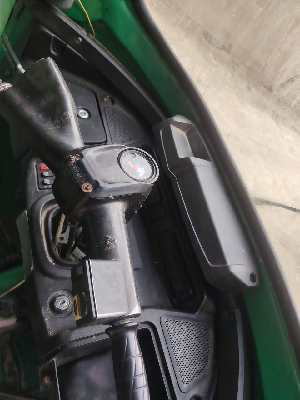 سلام عليكم تكتك للبيع  تفي اس 
موديل 21 امرقمة او جازهة علة اخير حباية ابوجهك للشارع
عايزة فقط لوحات اتروح اداور او اتجيبهن فقط
اني اكفلك غرامات او تحويل مباشر
السعر 5 او نص او بيه امجال قليل
العنوان بابل قضاء القاسم عليه السلام
*********** واتساب موجود
رجائن الموشراي لا يتعبنة او يكسر ابحلال العالم
