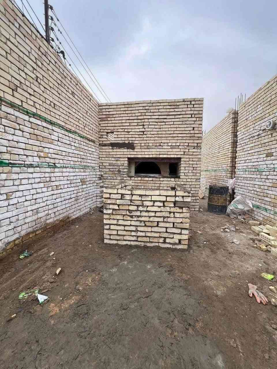 بسم الله الرحمن الرحيم 
يالله اسحاق وحسنين الكواز لبناء افران الصمون وافران البيتزا وتنانير الخبز وتنانير المندي 
مواصفات الفرن الصمون 
اولا كرك ستاوا كامل من اول صمون الى اخر صمونه 
ثانيا شرط حماوه الفرن جيده جدا بدون اصراف في الوقود 
ثالثا العركجين نشتغله بطين 
رابعا طابوك حراري تركي الاصلي شرط 
خامسا نعطي قياسات للفرن بحيث يعطي ستاو كامل للصمونه 
سادسا. باب الفرن من الوزن الثقيل ذمه
سابعا. مده العمل يومين 
يوجود لدينا كوادر مختصه في عمل الافران 
ثامنا ضمان الكوره ٣٠ سنه 
تاسعا. يوجود لدينا صيانه مجانيه للافران كل سنه احنه نتحمل كافه احتياجات الفرن 
             نعمل في جميع محافظات عراقنا الحبيب
هاي مهنتنه ومهنت اجدادنه 30 سنه في بناء الافران 
هاي ارقامنه واسعارنه مناسبه جدا
ارقامنه
***********
***********
