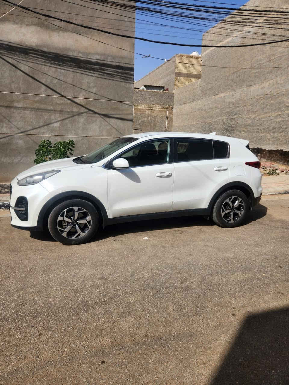 سبورتج موديل 2020وارد امريكي حادثة جاملغ وبنيد فقط السونار مرفق بل منشور السعر 160قابل للتفاوض للستفسار اكثر *********** موصفات السياره شاشه كامره دوره تحكم استيرن مثبت سرعه رادار امامي وخلفي كشن كهرباي نضام ايكو فورويل مانع انزلاق مكينه وكير مكفولات تخم تاير حداديه جديده رقم بغداد نكليزي مكان السياره كربلاء
