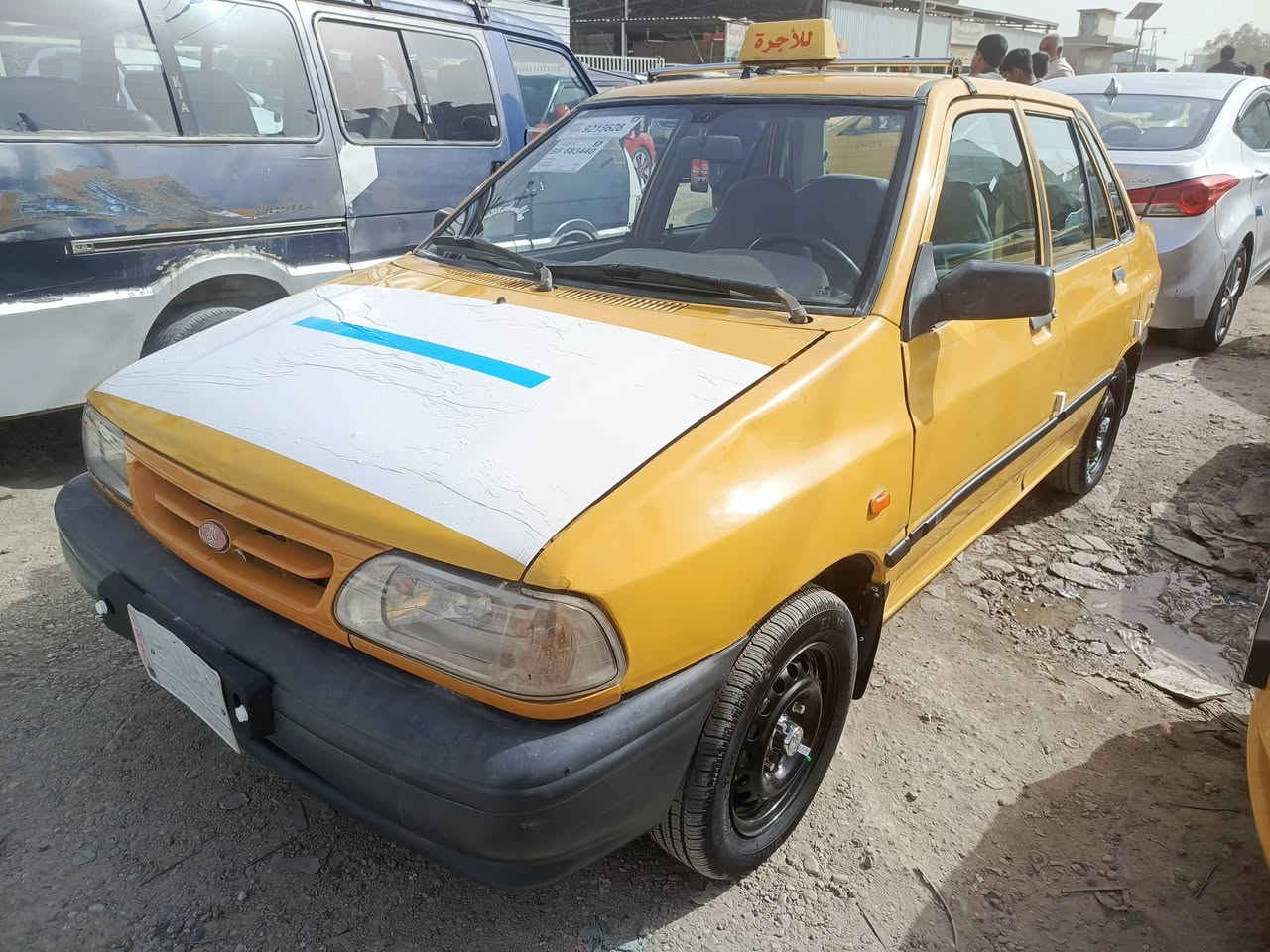 اسلام عليكم سايبه للبيع موديل 12 سياره جاهزه من كلشي من عده لاستيك ولف مال مكينه السياره مثل ما موضح بل فيديو سنويه 27 مصفره من كلشي المكان حله حي الشاوي قرب المقام السعر 26 وا بيه مجال شي قليل ***********
