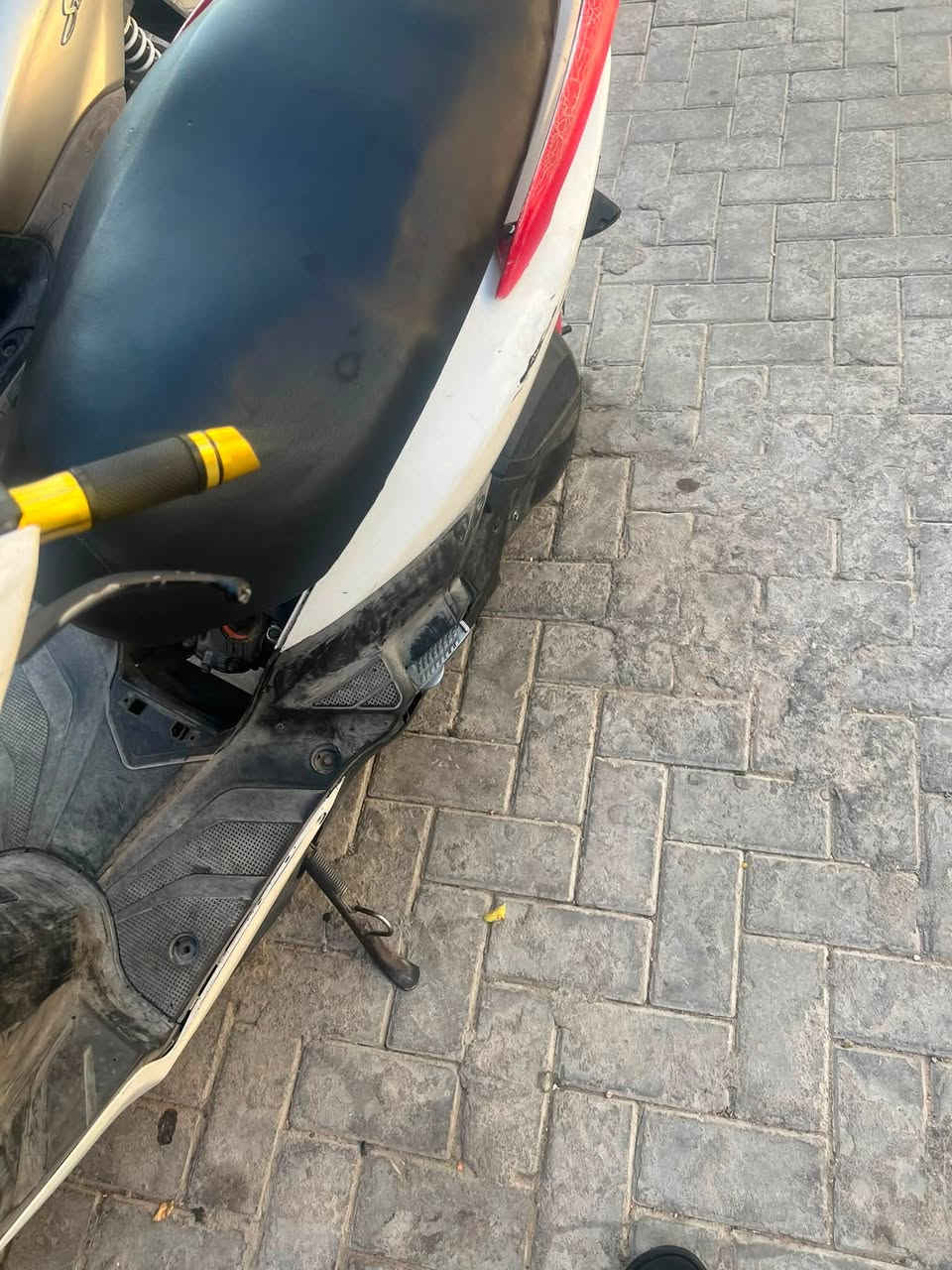 جي تي ار
دراجه مكفوله بس نقصها بجم وحاضن  تراي اطيك وين ماجان

$450

‭***********‬
