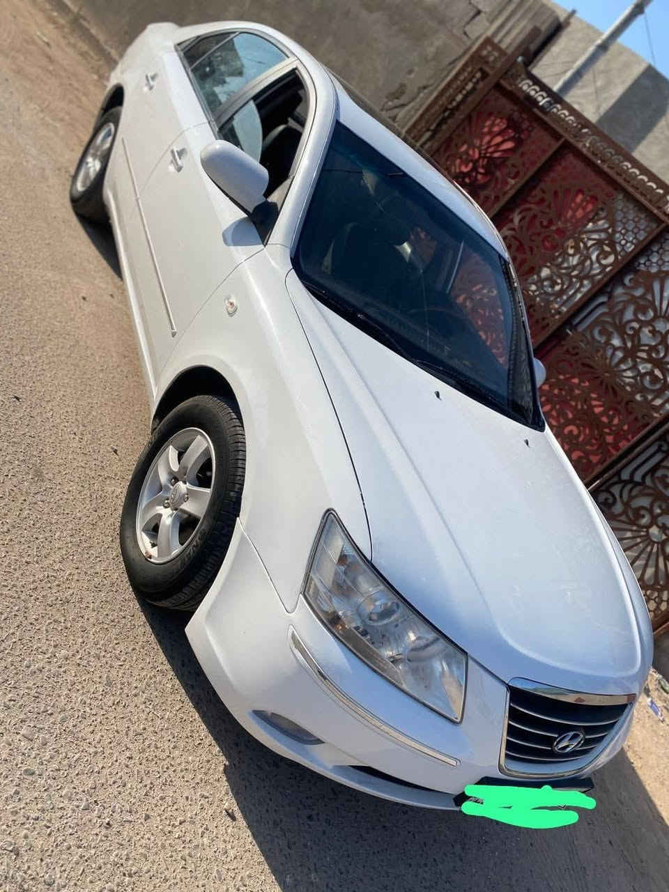 سلام عليكم
سوناتا مديل 2011 اصل اصل اصل. 

 سياره شرط كارتون بعده بريحت.  شركه. 

 ادوات ادوات.   

كصه جنطه دخول جديد  سياره.  جديده كلش احله من صور جاهزه. 

فول عدى البصمه.  

فتحه.  

مري شفط.     

كشنات تذفئه تبريد.  

كشنات كهربائيه 

 من كلشي مكينه كير كفاله. 

تبريد ثلج حداده تخم.  

تايرات جدد مكينه 2000 دوش.   غاز غاز اصل اصل سياره شاشه.   كامره. 

  لد امامي دواخله زيرو سياره.  بديهه صدفي. 

  متوم شمالي نكليزي.  

السعر 42$ وبيه مجال. 

هاتف ***********.  

((( مراوس حسب القناعه))).  

مكاني بصره.
