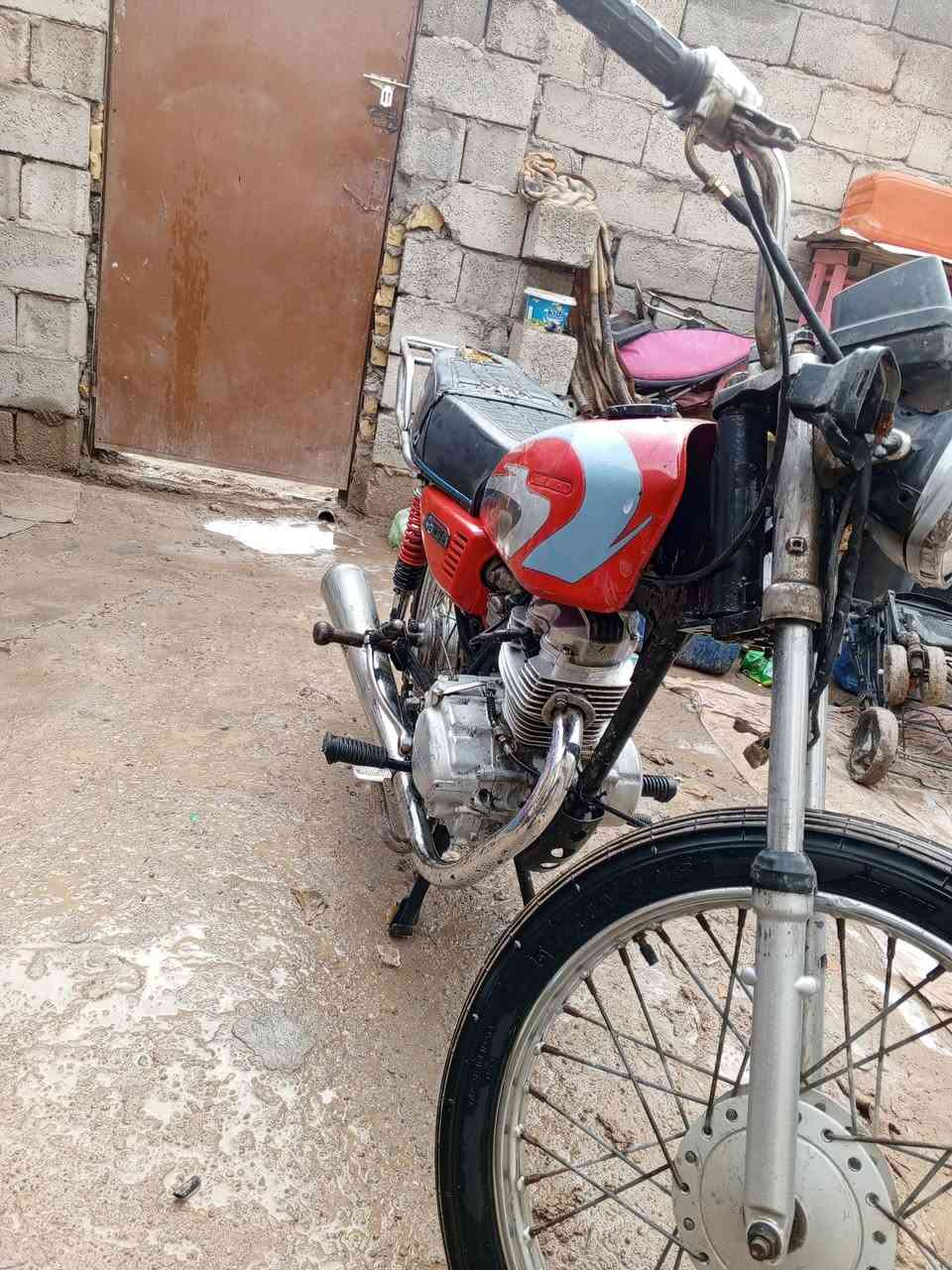 سلام. عليكم دراجه للبيع اربعه كير اوراق موديل 2019 السعر 400 وبيه مجال هاذ الرقم ‏‪***********‬‏
