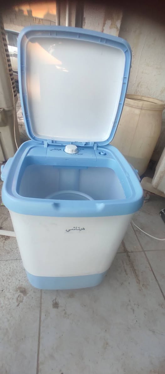 غساله ملابس اطفال جديده ماركة هيتاشي  مامشتغله السعر 60 متوفر في ورشة خالد الفني شارع النفط حي الجوادين قرب مجمع الجوادين ***********
