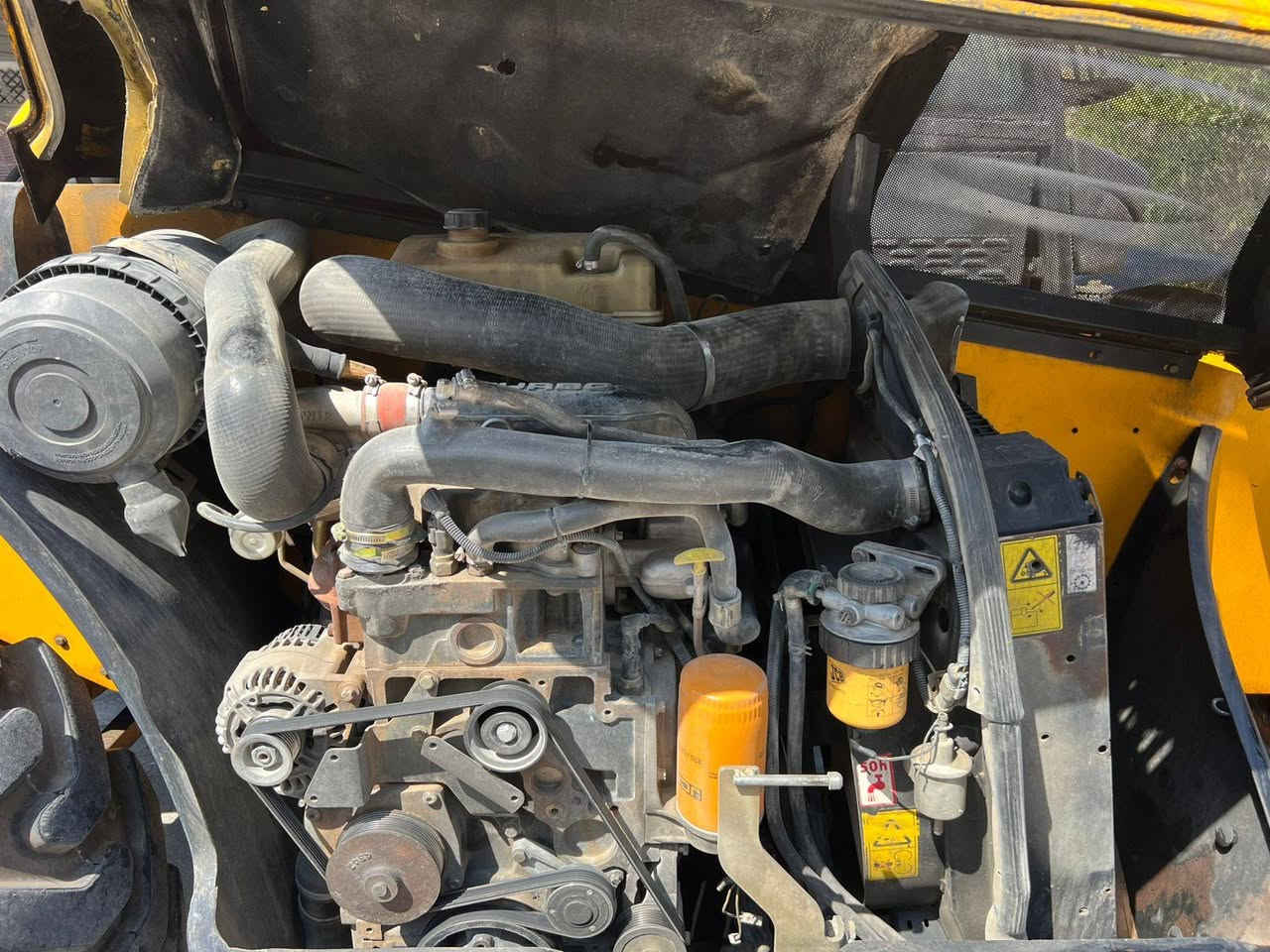 Jcb 17m
2006 بؤفرؤشتن يان گؤرينه وه گه ربه دلمان بيت 
***********
