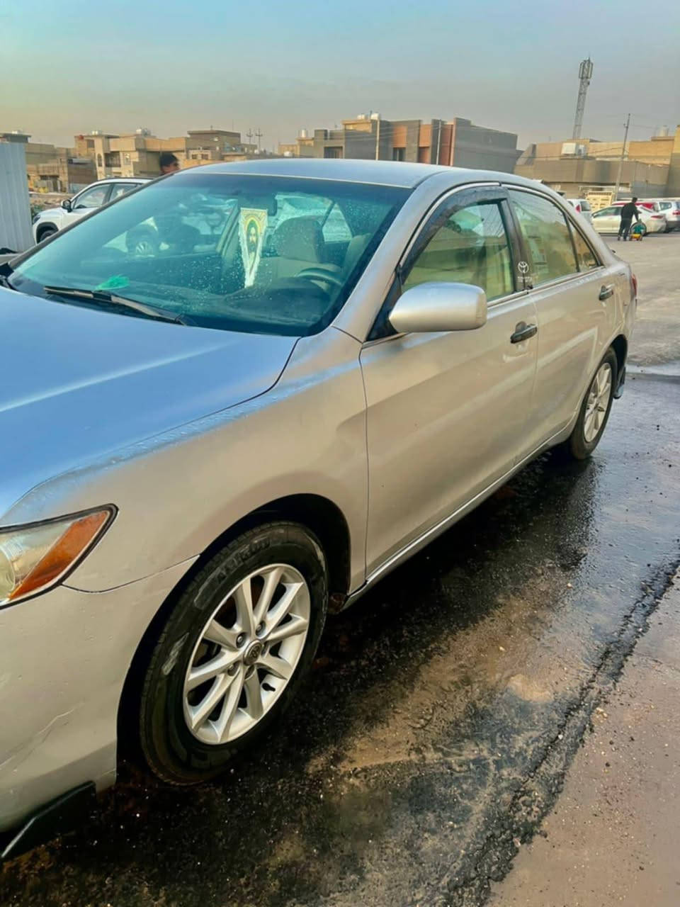 كامري ٢٠٠٧ محرك جديد طابوكه ٢٤٠٠ وارد امريكي سياره جاهزه كهربائيات تدفئه تبريد دواخل نضيفه هزهه جديده سنويه ٢٠٢٨ تحويل مباشر رقم انكليزي بغداد السعر ٩٨ وبيها مجال ***********
