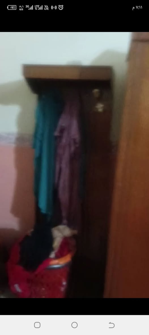 غرفه اخشاب للبيع السعر 300 مجمع حطين مقابيل منتزه ***********
