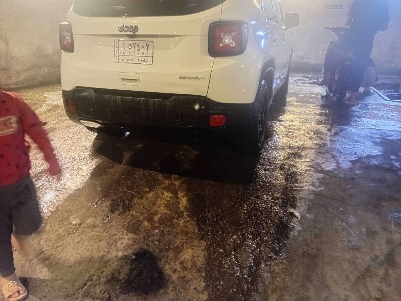 السلام عليكم سياره جيب رنكود وارد أمريكي بيه بجم السياره فول مكان السياره بصره المعقل *********** السعر هوه 125وبيه مجال السياره رقم بصره تحويل ثاني يوم
