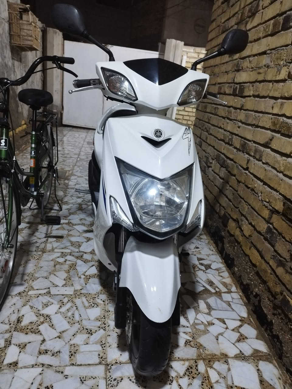 سكنس لد جديده بمعنه الكلمه مامستخدمه شي قليل المكان بابل ***********
