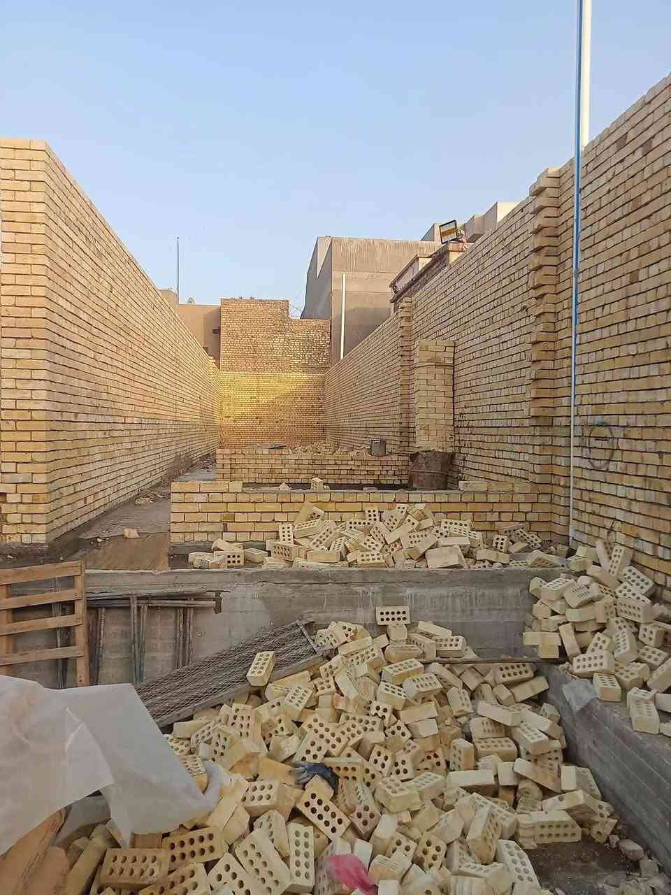 السلام عليكم خلفه بناء درجة اولى التزام بالموعد شغل نضيف استلام مهندس مكاني بغداد متفرغ ***********
