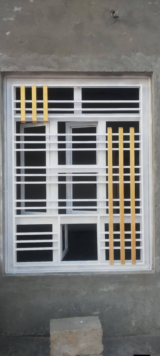 سلام عليكم صباغ مكاني بغداد لعمل كافةالاصباغ داخلي خارجي واجهيات بأسعار مناسبه  للتواصل  ***********
