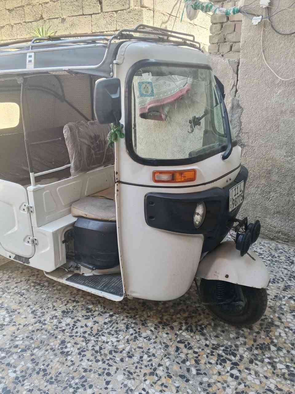 تكتك مديل 21 للبيع رقم وسنويه تحويل ثاني يوم مكينه مامفتوحه بس مكينتها تنقص يرادلها تجفيت تجفت ع ايدك السعر 7مليون و 700 وبيها مجال  واتساب موجود واتصال على الرقم *********** مكان بغداد جسر ديالى
