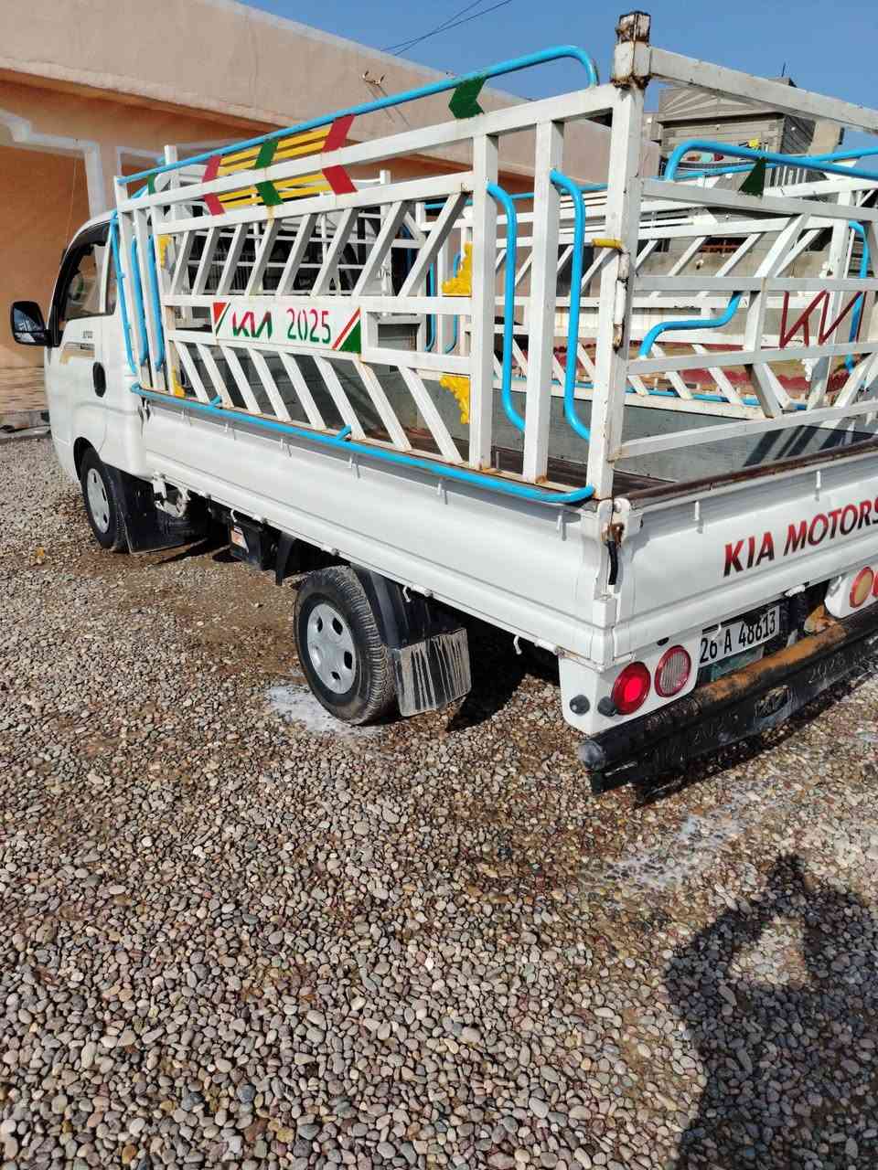 السلام عليكم كيا 2700 موديل 2013 رقم صلاح الدين دولي سنويه لل31
محرك كير اكسل شرط شاصي شرط طخم تاير جديد صبغ مابيه شرط تبريد +تدفئه ماشيه 196 حقيقي
سياره بلاديه مكفوله كفاله عامه السعر اتصل ***********
ملاحضه : المحجل مو معاها. المحجل مو معاها
