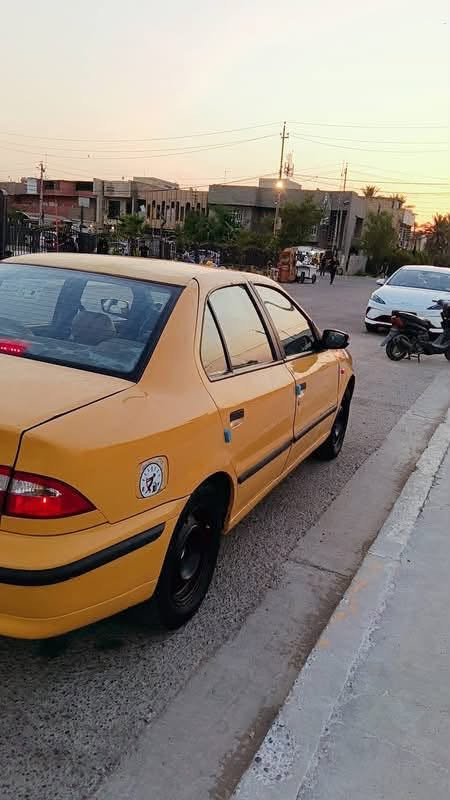 اسلام عليكم سمند للبيع مديل12ناطق سياره اتخبل مكينه كير خير من الله السياره جاهزه كبل تخذها مني كبل للشارع
كلشي مابيها بس خشم البنيد مصبوغ والجاملغ الي بصف السايق مصبوغ السياره غرفتها حلوه السعر 33وبيها مجال حك الجيه مكانها بغداد حي الاعلام رقمها انكليزي
رقم الهاتف ***********
