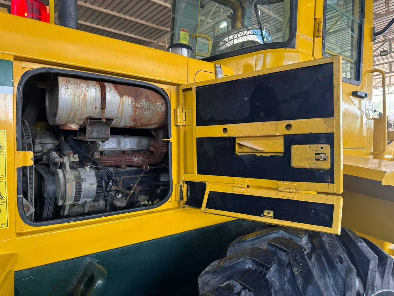 السلام عليكم 
دخول جديد وارد اليابان 
شفل كاوسكي حجم 60 ZA
محرك ازوزه 6 سلندر 
كير ميكانيكي تخم تاير 
عداد العمل 2600 ساعه فقط 
مكفول كفالة عامه ما عدا الصبغ 
المكان النجف الاستفسار 
***********//***********
