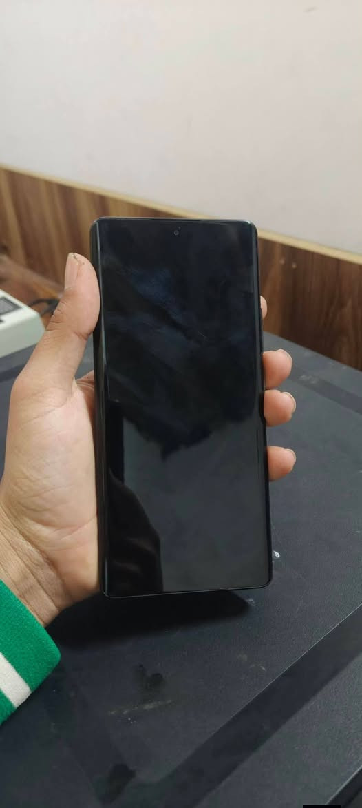 السلام عليكم جهاز ريدمي نوت 14 جهاز نضيف مع كامل ملحقاته
ب 270 وبيه مجال
بيه خلل بسيط البصمه ماتشتغل شرط مامفتوح
للاستفسار الاتصال او مراسله هذه الرقم
 ***********
