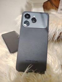 للبيع جهاز تكنو 40 سي ذاكره 256 رام 8 الجهاز مستخدم 5 أيام السعر 110 ه...