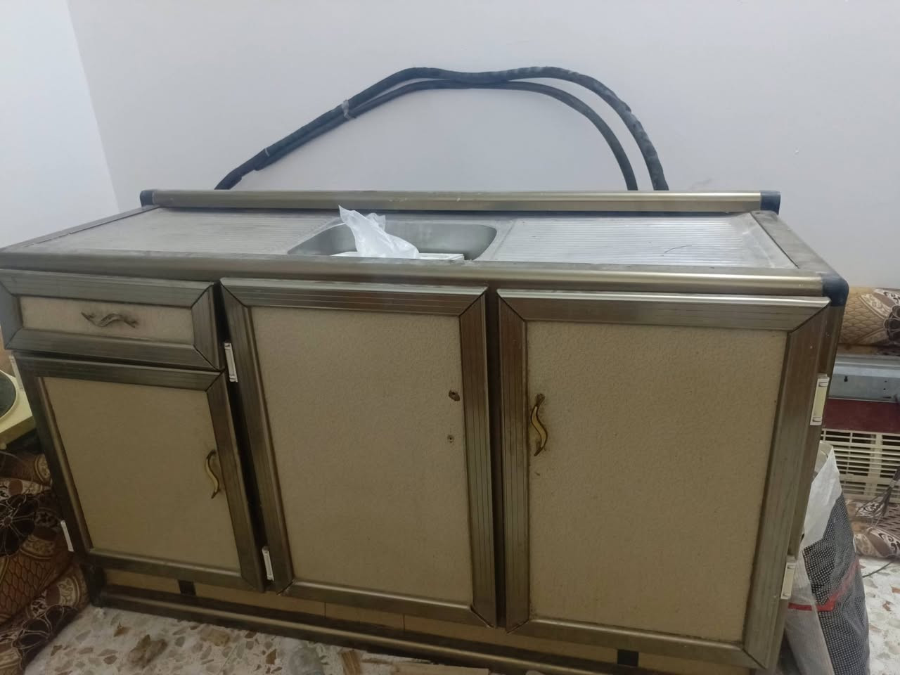 السلام عليكم
سنك للبيع السعر ٥٠
بوفيه للبيع السعر ١٣٠ وبيها مجال قليل


**إذا كنت صاحب هذا الإعلان وتريد حذفه لأي سبب، رجاءا أرسل رسالة إلى الدعم الفني**
